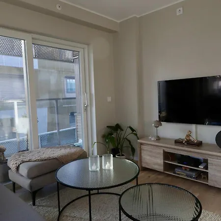 Apartment Nyoppusset Med Utsikt Og Takterrasse